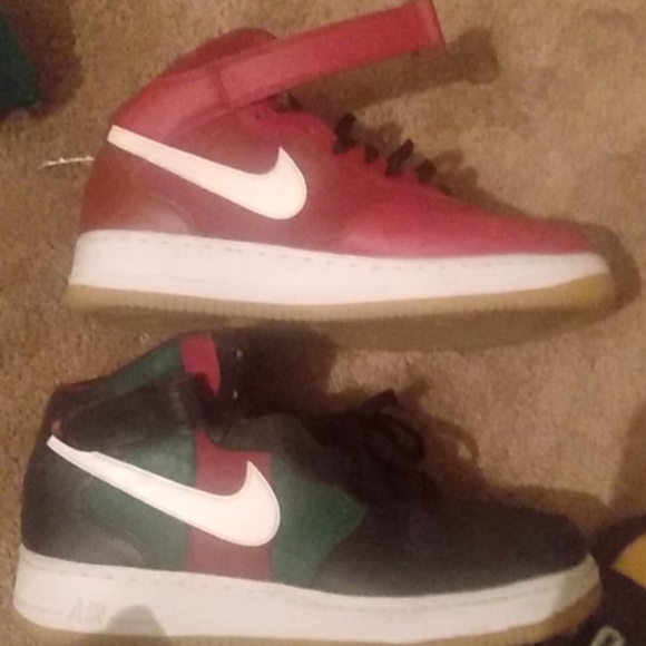 Shoe - Picture 2 of 4